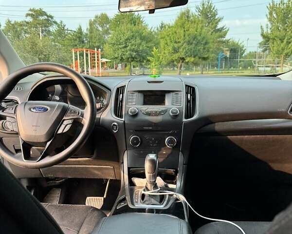 Серый Форд Эдж, объемом двигателя 3.5 л и пробегом 189 тыс. км за 13900 $, фото 3 на Automoto.ua