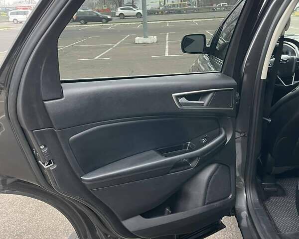 Серый Форд Эдж, объемом двигателя 3.5 л и пробегом 268 тыс. км за 13800 $, фото 15 на Automoto.ua