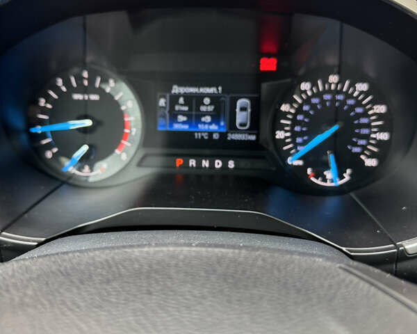 Сірий Форд Едж, об'ємом двигуна 2 л та пробігом 250 тис. км за 12000 $, фото 8 на Automoto.ua