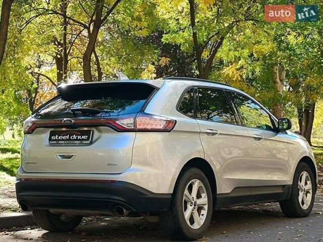 Сірий Форд Едж, об'ємом двигуна 2 л та пробігом 284 тис. км за 11999 $, фото 7 на Automoto.ua