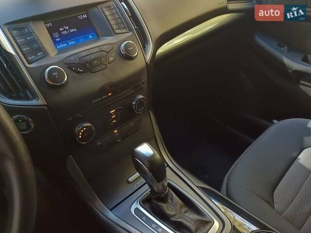 Сірий Форд Едж, об'ємом двигуна 2 л та пробігом 284 тис. км за 11999 $, фото 16 на Automoto.ua