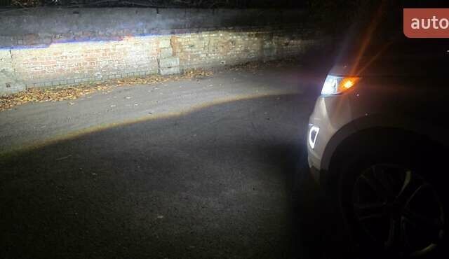 Сірий Форд Едж, об'ємом двигуна 3.5 л та пробігом 236 тис. км за 15150 $, фото 3 на Automoto.ua