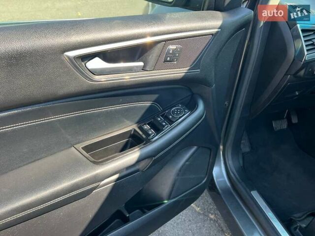 Серый Форд Эдж, объемом двигателя 3.5 л и пробегом 163 тыс. км за 17700 $, фото 8 на Automoto.ua