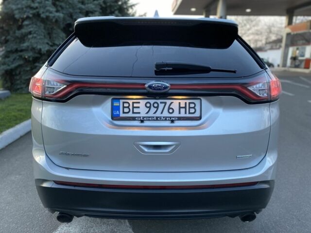 Сірий Форд Едж, об'ємом двигуна 2 л та пробігом 184 тис. км за 12700 $, фото 4 на Automoto.ua