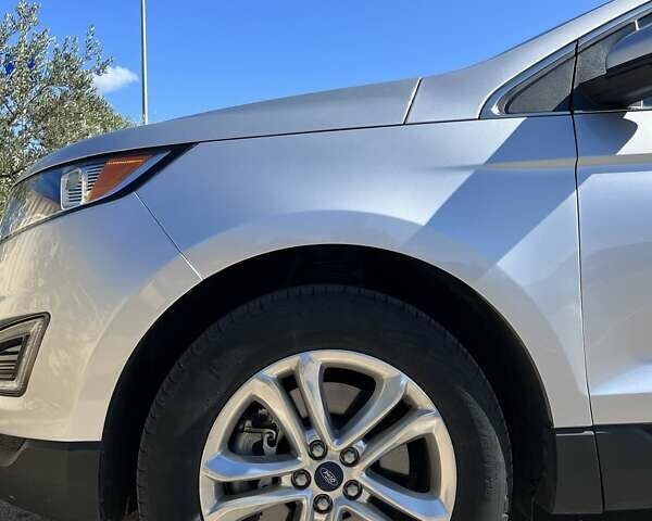 Серый Форд Эдж, объемом двигателя 2 л и пробегом 164 тыс. км за 15200 $, фото 3 на Automoto.ua