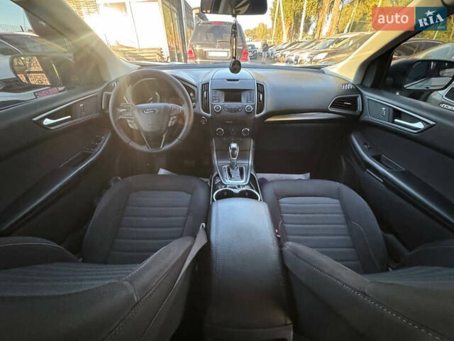 Сірий Форд Едж, об'ємом двигуна 2 л та пробігом 162 тис. км за 13150 $, фото 4 на Automoto.ua