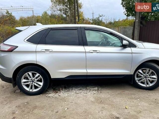 Сірий Форд Едж, об'ємом двигуна 2 л та пробігом 197 тис. км за 15100 $, фото 5 на Automoto.ua