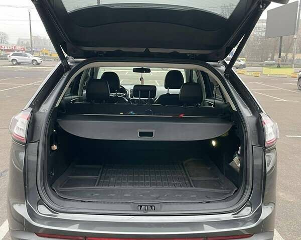 Серый Форд Эдж, объемом двигателя 3.5 л и пробегом 268 тыс. км за 13800 $, фото 17 на Automoto.ua