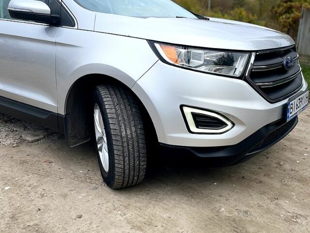 Сірий Форд Едж, об'ємом двигуна 2 л та пробігом 197 тис. км за 15100 $, фото 8 на Automoto.ua