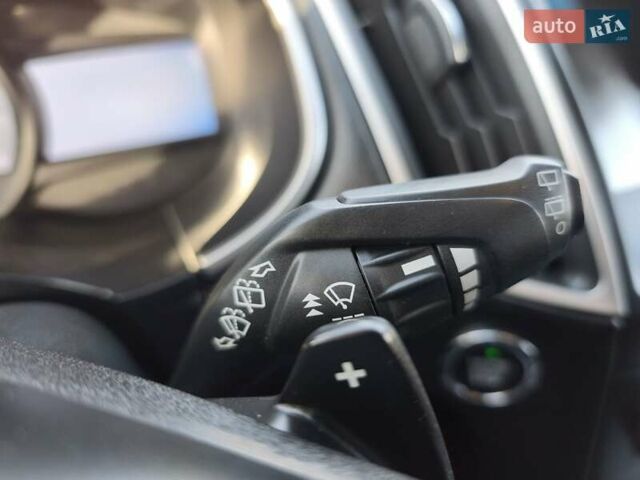 Серый Форд Эдж, объемом двигателя 2 л и пробегом 99 тыс. км за 14000 $, фото 17 на Automoto.ua