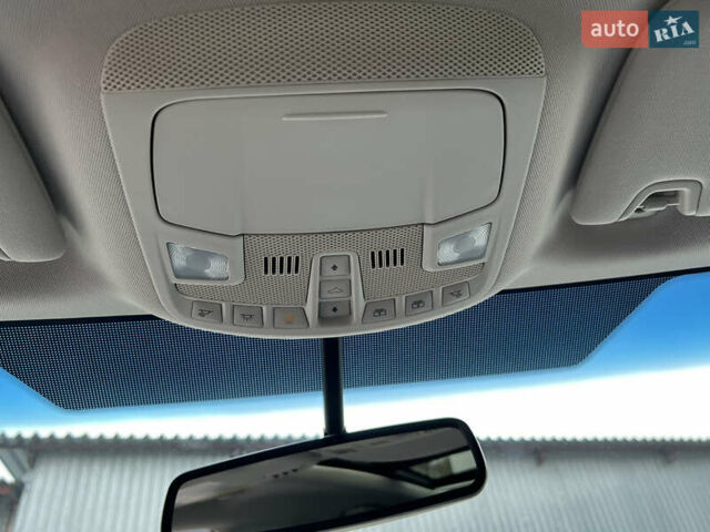 Сірий Форд Едж, об'ємом двигуна 2 л та пробігом 99 тис. км за 18999 $, фото 35 на Automoto.ua