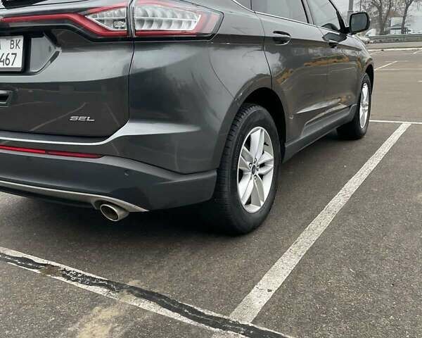 Серый Форд Эдж, объемом двигателя 3.5 л и пробегом 268 тыс. км за 13800 $, фото 5 на Automoto.ua