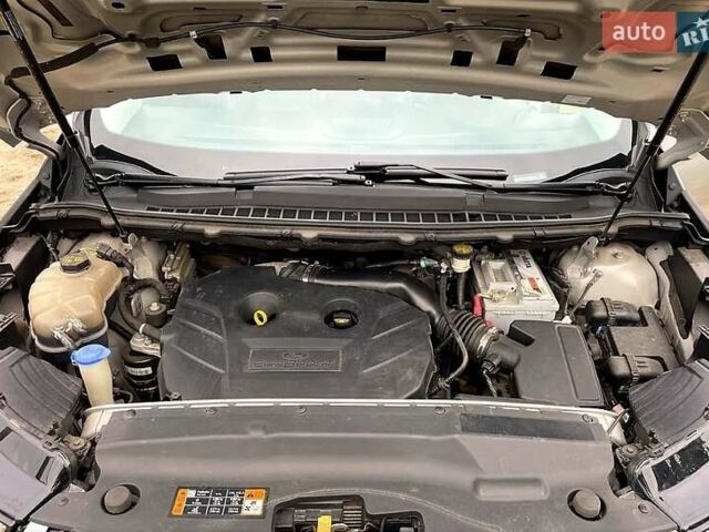 Сірий Форд Едж, об'ємом двигуна 2 л та пробігом 197 тис. км за 15100 $, фото 10 на Automoto.ua