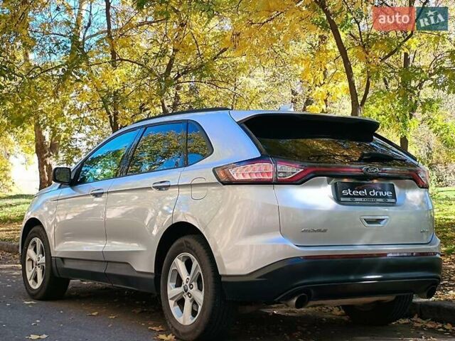 Сірий Форд Едж, об'ємом двигуна 2 л та пробігом 284 тис. км за 11999 $, фото 5 на Automoto.ua