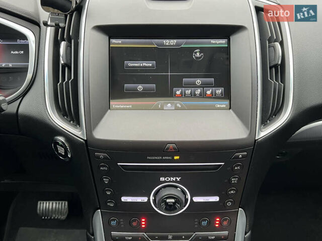 Сірий Форд Едж, об'ємом двигуна 2 л та пробігом 99 тис. км за 18999 $, фото 32 на Automoto.ua