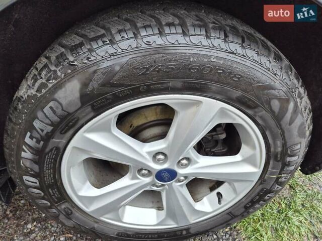 Серый Форд Эдж, объемом двигателя 2 л и пробегом 99 тыс. км за 15700 $, фото 10 на Automoto.ua