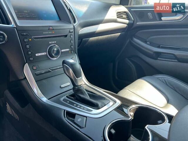 Серый Форд Эдж, объемом двигателя 3.5 л и пробегом 163 тыс. км за 17700 $, фото 16 на Automoto.ua