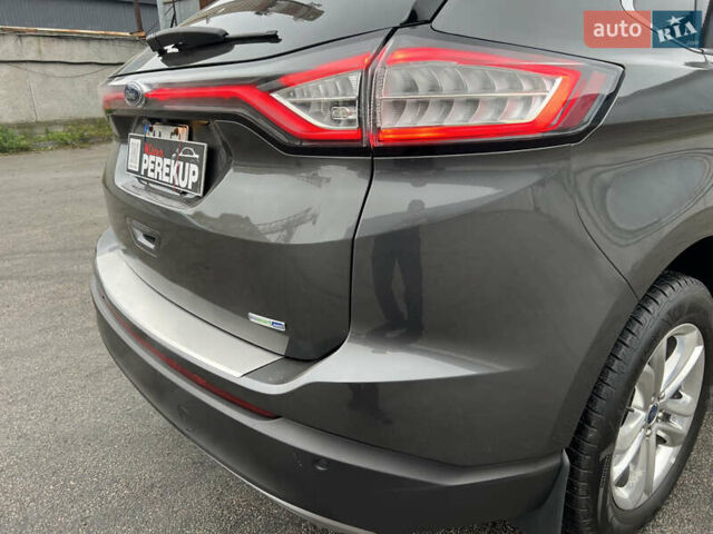 Сірий Форд Едж, об'ємом двигуна 2 л та пробігом 99 тис. км за 18999 $, фото 9 на Automoto.ua