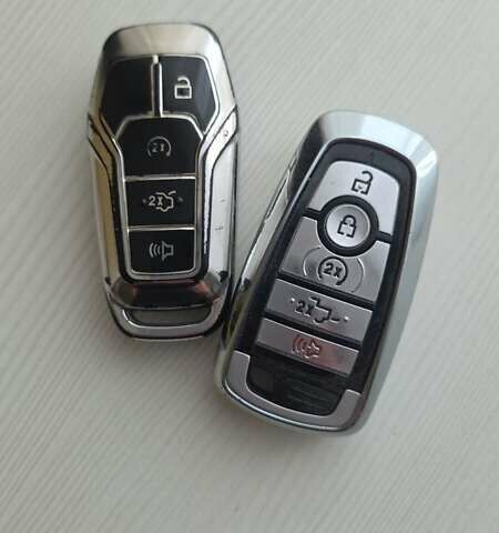 Сірий Форд Едж, об'ємом двигуна 3.5 л та пробігом 236 тис. км за 15150 $, фото 1 на Automoto.ua