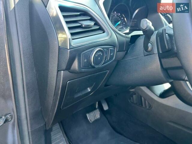 Серый Форд Эдж, объемом двигателя 3.5 л и пробегом 163 тыс. км за 17700 $, фото 9 на Automoto.ua