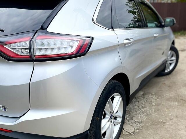 Сірий Форд Едж, об'ємом двигуна 2 л та пробігом 197 тис. км за 15100 $, фото 5 на Automoto.ua