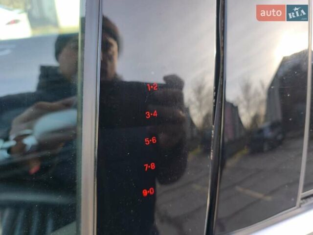 Серый Форд Эдж, объемом двигателя 2 л и пробегом 99 тыс. км за 14000 $, фото 43 на Automoto.ua