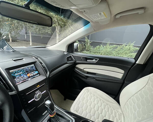 Сірий Форд Едж, об'ємом двигуна 2 л та пробігом 146 тис. км за 15799 $, фото 71 на Automoto.ua