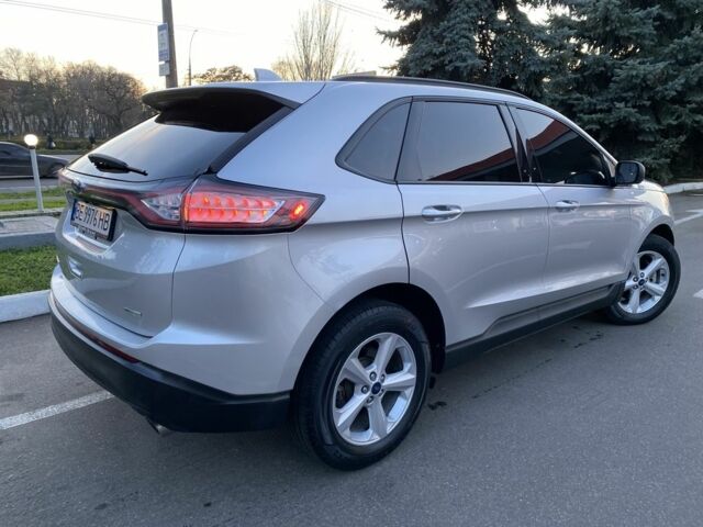 Сірий Форд Едж, об'ємом двигуна 2 л та пробігом 184 тис. км за 12700 $, фото 5 на Automoto.ua