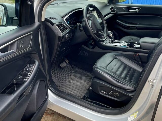 Сірий Форд Едж, об'ємом двигуна 2 л та пробігом 197 тис. км за 15100 $, фото 9 на Automoto.ua