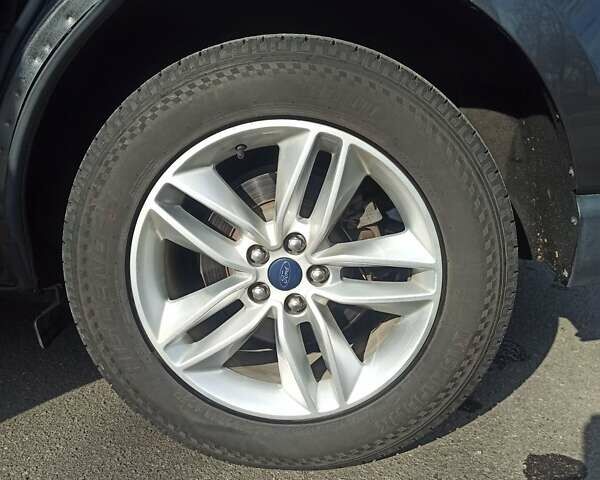 Серый Форд Эдж, объемом двигателя 2 л и пробегом 140 тыс. км за 19500 $, фото 19 на Automoto.ua