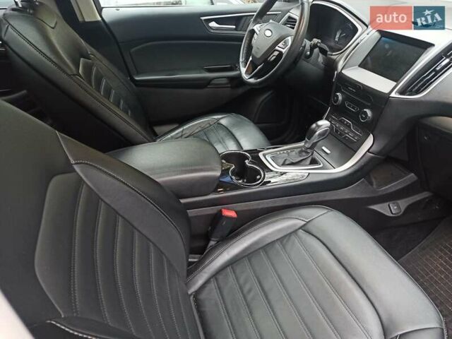 Сірий Форд Едж, об'ємом двигуна 2 л та пробігом 154 тис. км за 16400 $, фото 9 на Automoto.ua