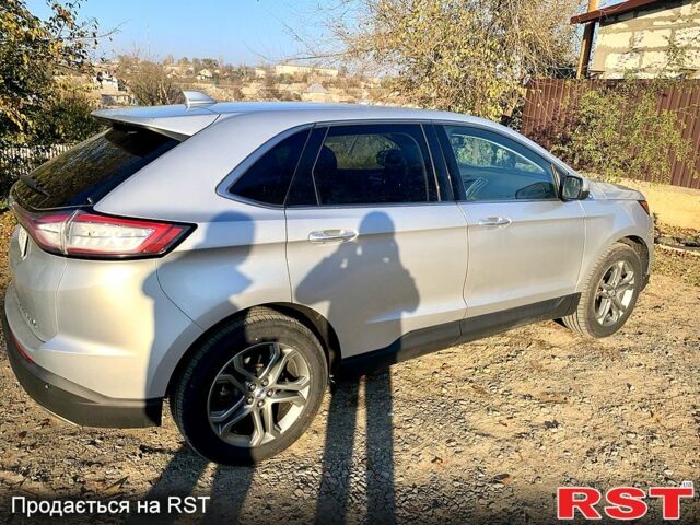 Серый Форд Эдж, объемом двигателя 2 л и пробегом 169 тыс. км за 16500 $, фото 2 на Automoto.ua