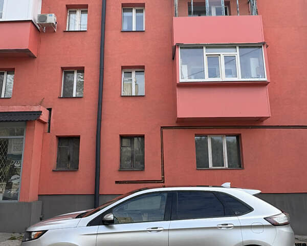Серый Форд Эдж, объемом двигателя 2.7 л и пробегом 185 тыс. км за 22500 $, фото 3 на Automoto.ua