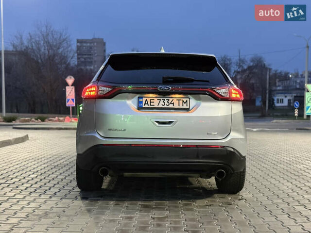 Сірий Форд Едж, об'ємом двигуна 2 л та пробігом 54 тис. км за 14800 $, фото 10 на Automoto.ua