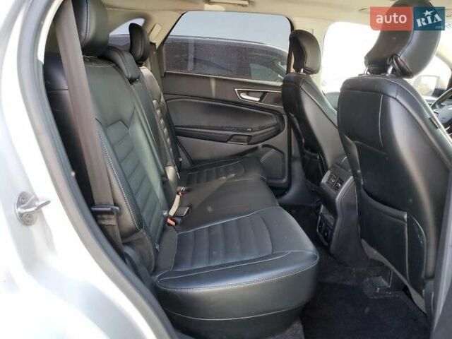Сірий Форд Едж, об'ємом двигуна 2 л та пробігом 79 тис. км за 2000 $, фото 9 на Automoto.ua