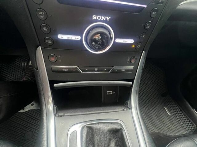 Серый Форд Эдж, объемом двигателя 3.5 л и пробегом 195 тыс. км за 14600 $, фото 14 на Automoto.ua