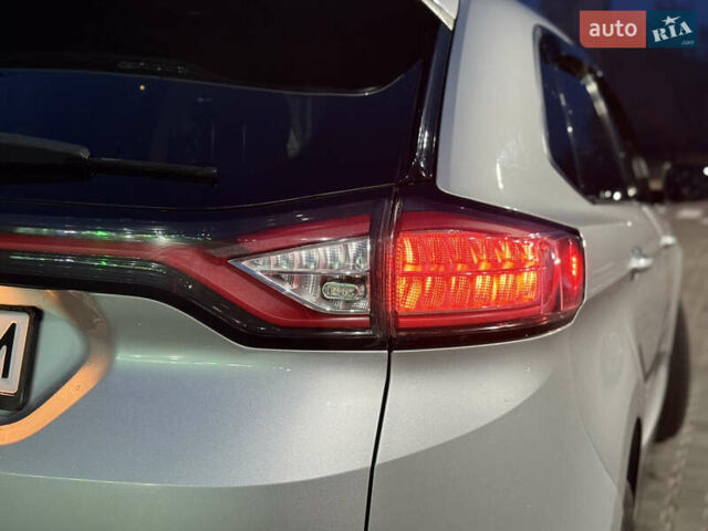 Сірий Форд Едж, об'ємом двигуна 2 л та пробігом 54 тис. км за 14800 $, фото 37 на Automoto.ua