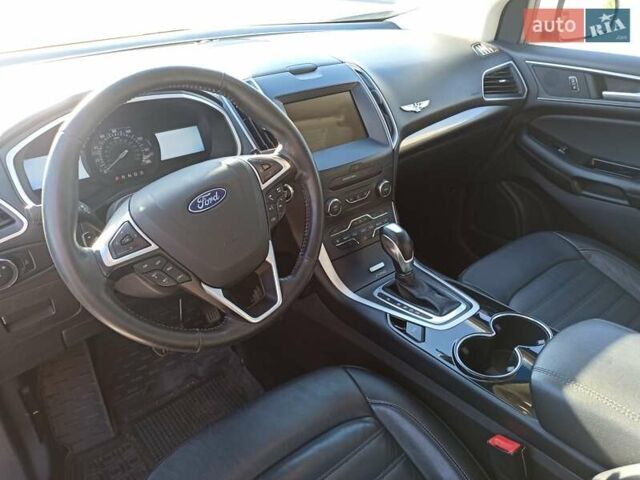 Сірий Форд Едж, об'ємом двигуна 2 л та пробігом 154 тис. км за 16400 $, фото 8 на Automoto.ua