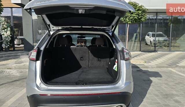 Сірий Форд Едж, об'ємом двигуна 3.5 л та пробігом 245 тис. км за 15500 $, фото 15 на Automoto.ua