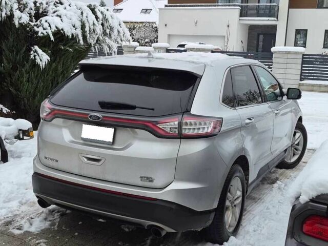 Сірий Форд Едж, об'ємом двигуна 2 л та пробігом 128 тис. км за 9000 $, фото 5 на Automoto.ua