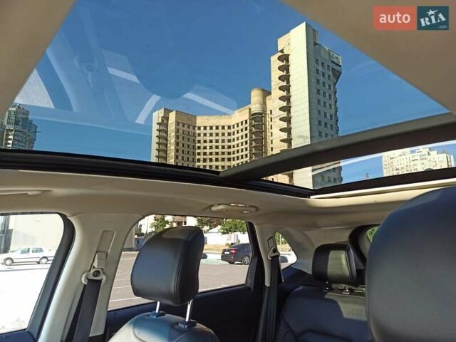 Сірий Форд Едж, об'ємом двигуна 2 л та пробігом 154 тис. км за 16400 $, фото 2 на Automoto.ua