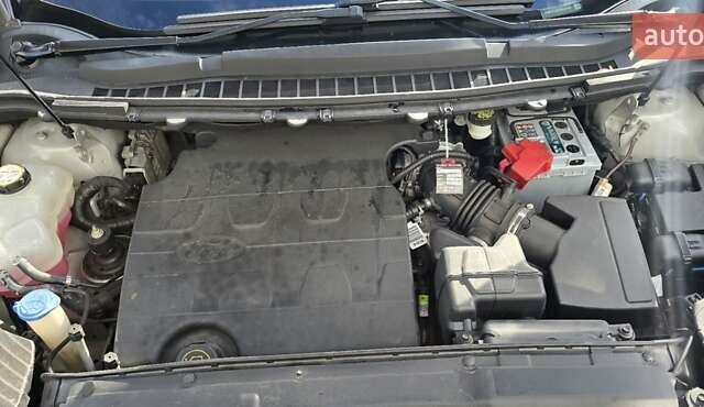 Сірий Форд Едж, об'ємом двигуна 3.5 л та пробігом 245 тис. км за 15500 $, фото 4 на Automoto.ua