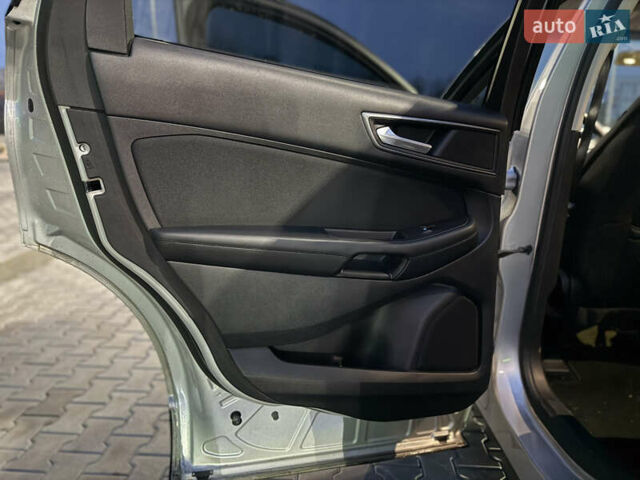 Сірий Форд Едж, об'ємом двигуна 2 л та пробігом 54 тис. км за 14800 $, фото 62 на Automoto.ua