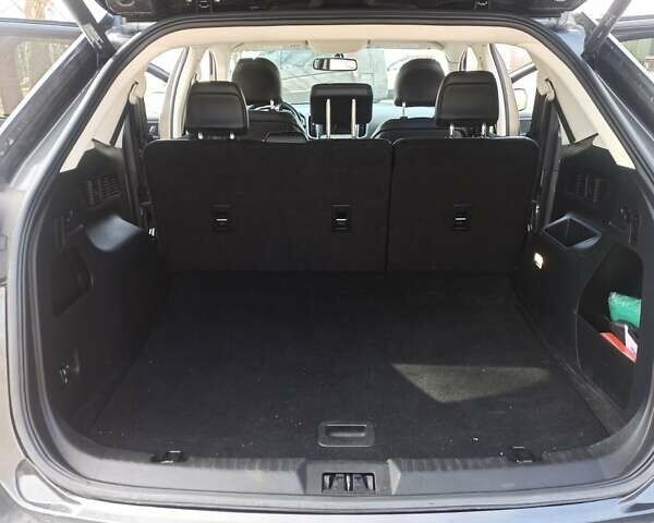 Серый Форд Эдж, объемом двигателя 2 л и пробегом 140 тыс. км за 19500 $, фото 10 на Automoto.ua