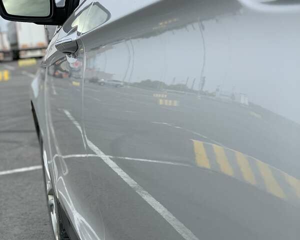 Сірий Форд Едж, об'ємом двигуна 2 л та пробігом 150 тис. км за 16600 $, фото 4 на Automoto.ua