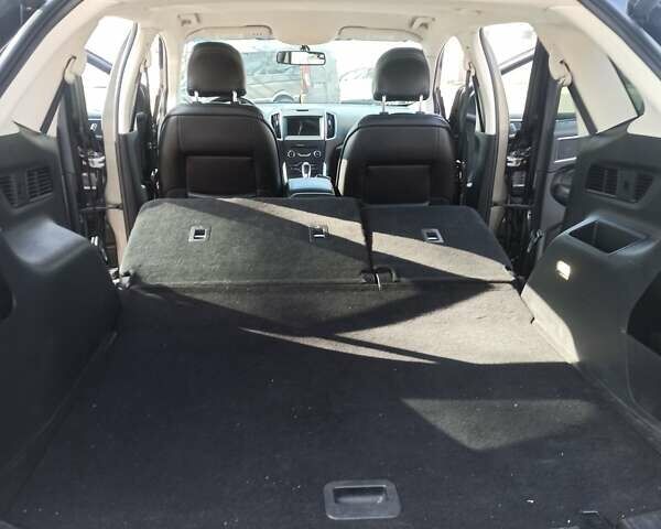 Серый Форд Эдж, объемом двигателя 2 л и пробегом 140 тыс. км за 19500 $, фото 13 на Automoto.ua