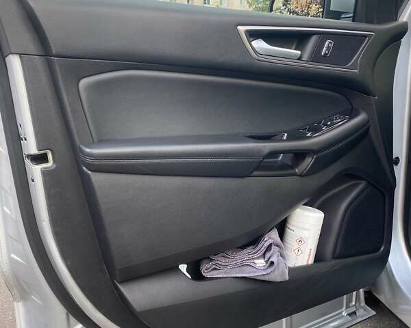 Серый Форд Эдж, объемом двигателя 2 л и пробегом 109 тыс. км за 15999 $, фото 9 на Automoto.ua