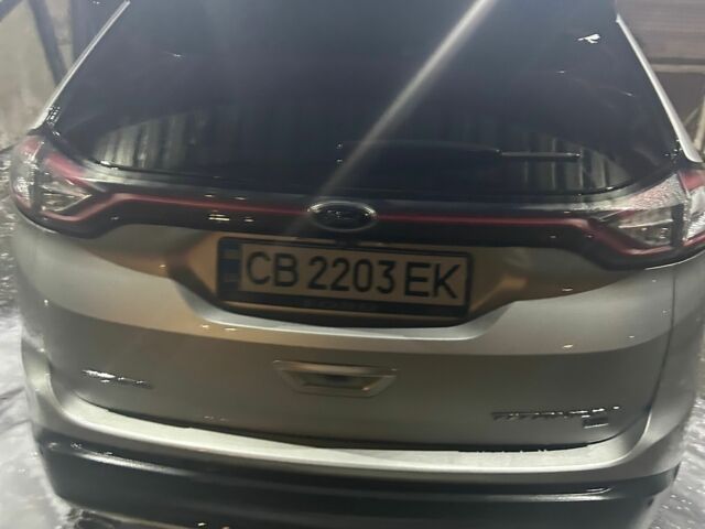 Сірий Форд Едж, об'ємом двигуна 3.5 л та пробігом 186 тис. км за 15500 $, фото 3 на Automoto.ua