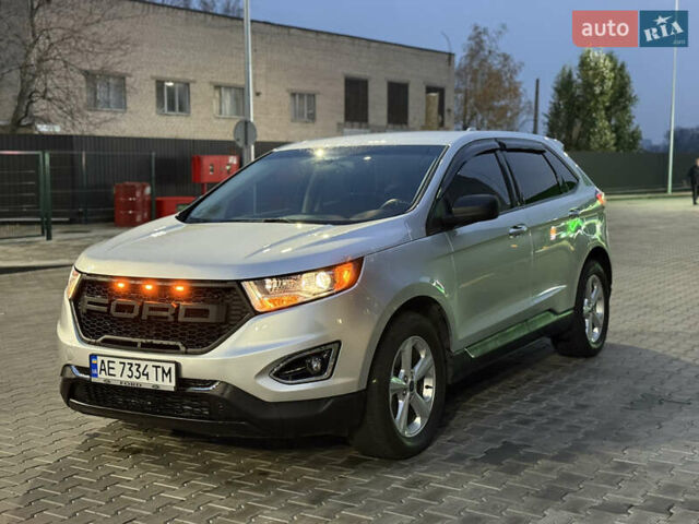 Сірий Форд Едж, об'ємом двигуна 2 л та пробігом 54 тис. км за 14800 $, фото 1 на Automoto.ua