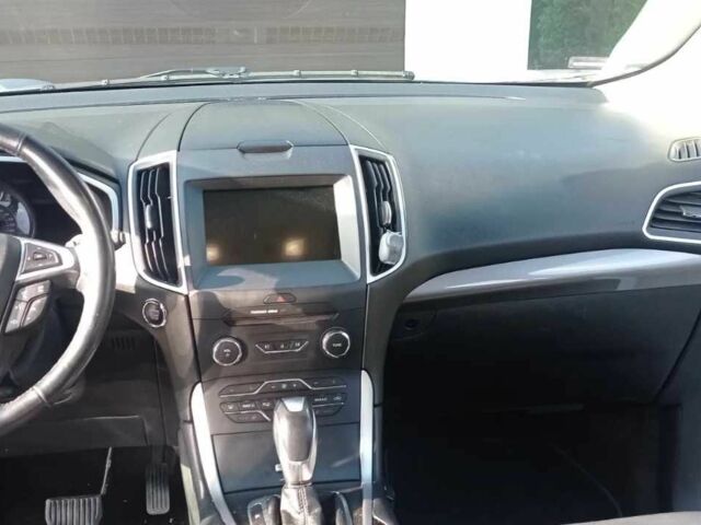 Сірий Форд Едж, об'ємом двигуна 2 л та пробігом 128 тис. км за 9000 $, фото 6 на Automoto.ua